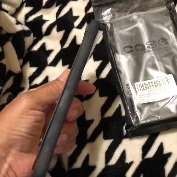 🌻HOST PICK!🌻 Phone Case for Samsung Galaxy S21+ - Picture 9 of 13